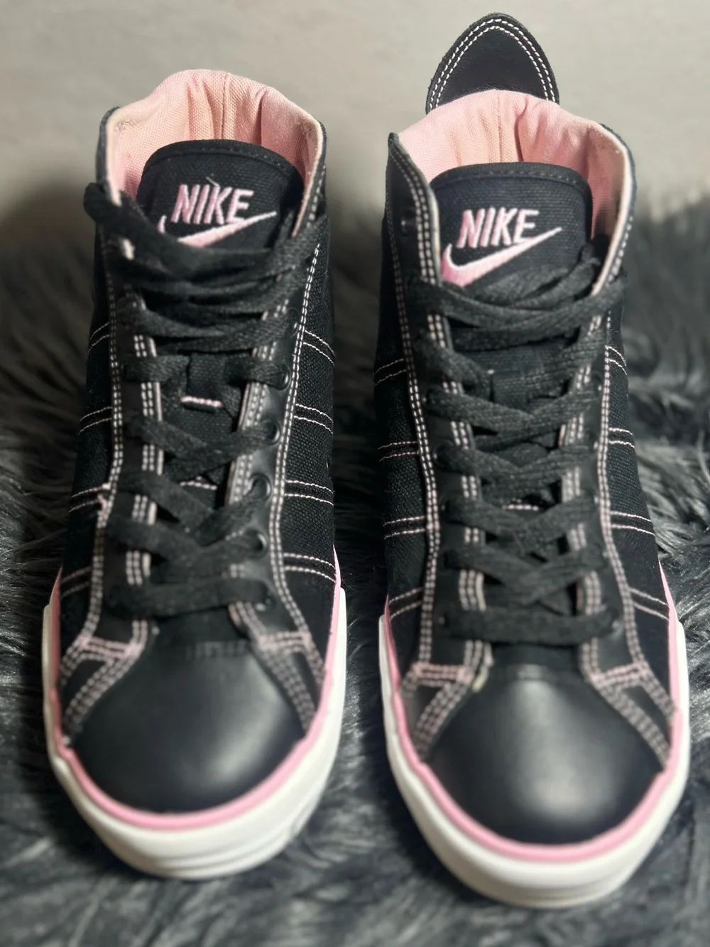 Nike Sweet Lew Canvas Mid High-Top Black with Pink Trim Sneakers Size 9